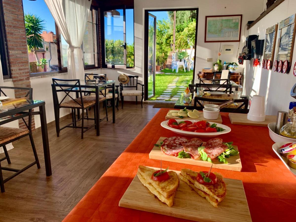 B&B Villa Vittoria Giardini Naxos Ngoại thất bức ảnh
